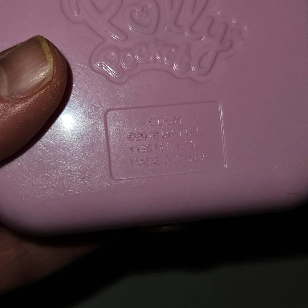 Polly Pocket Hidden Hideouts Candy Adventure Compact Gingerbread Man 2018 READ